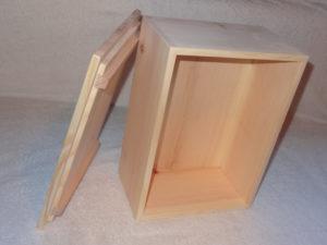 Aufbewahrungsbox aus Zirbenolz